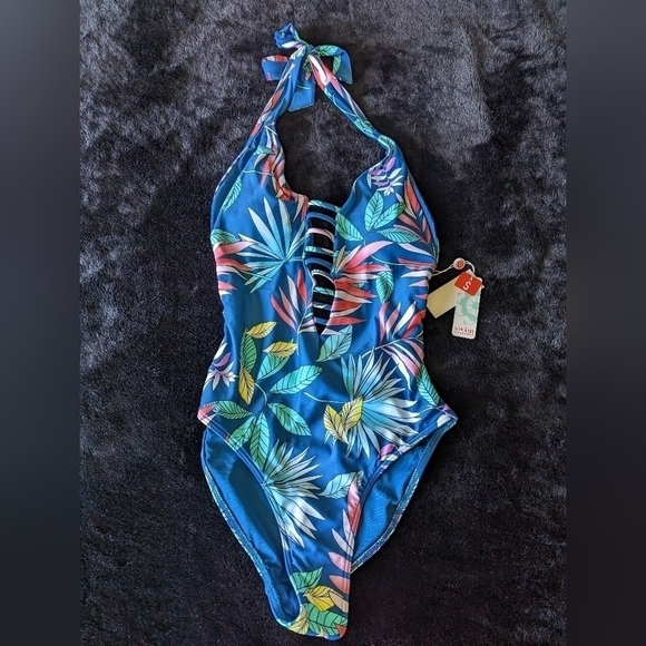 One Piece Swim Suit - Picture 2 of 9